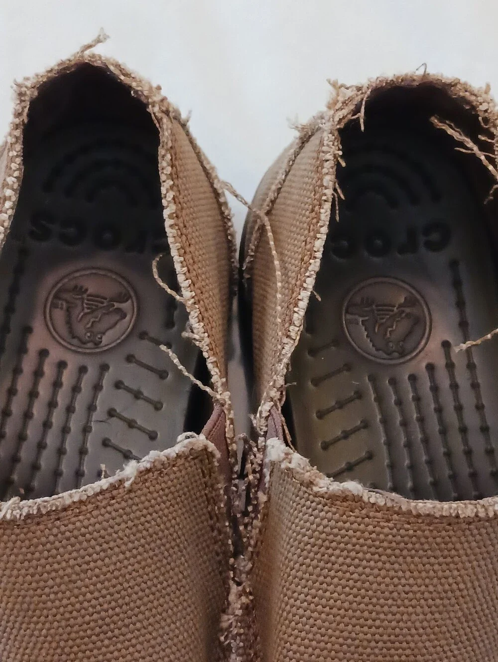 CROCS Santa Cruz Like New Deck Shoes
